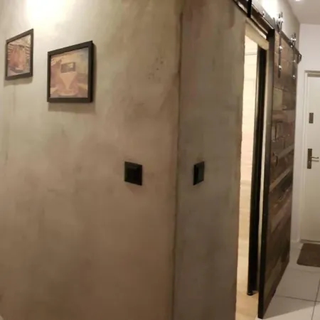 דירה Loft Flat פוק