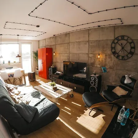 Loft Flat * פוק